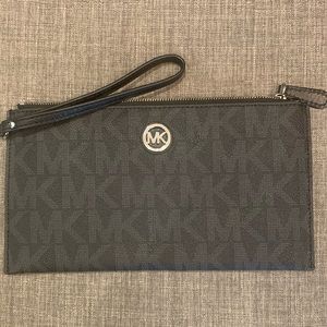 Michael Kors Signature Large Zip Clutch Wristlet